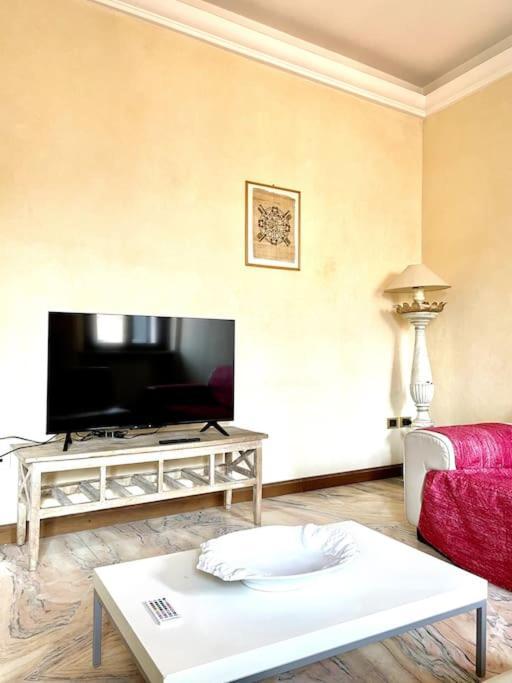 Apartment Under The Basilica Of Sant'Andrea Mantova Eksteriør bilde