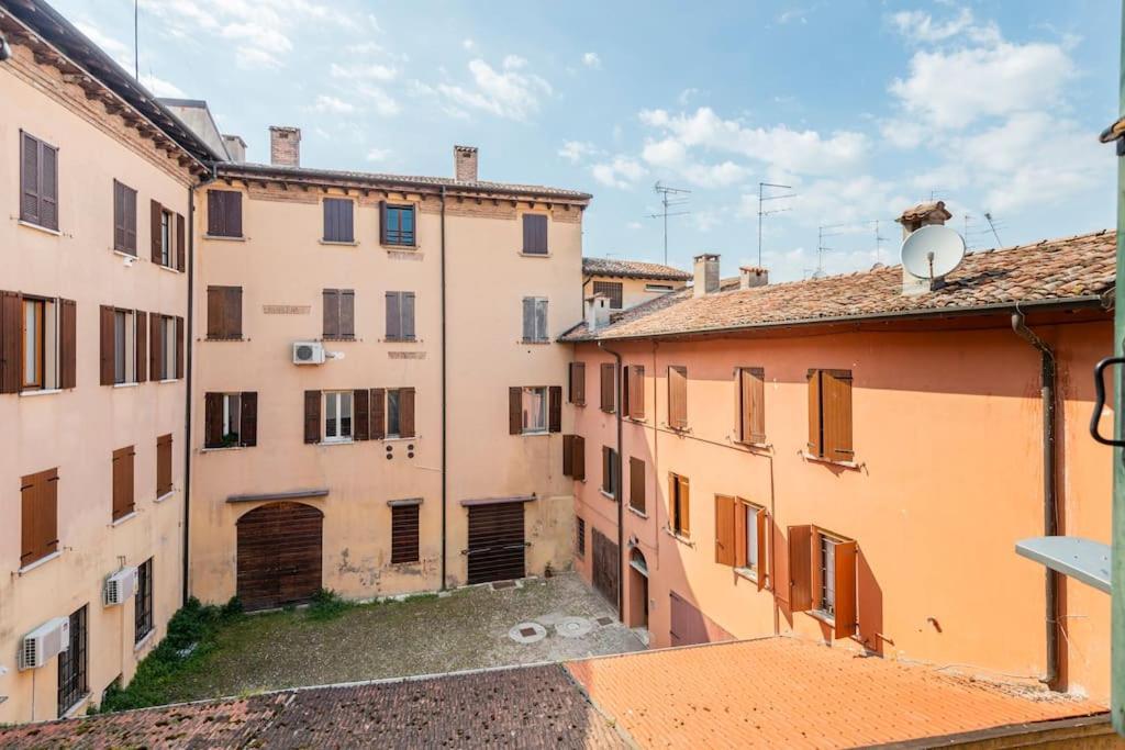 Apartment Under The Basilica Of Sant'Andrea Mantova Eksteriør bilde
